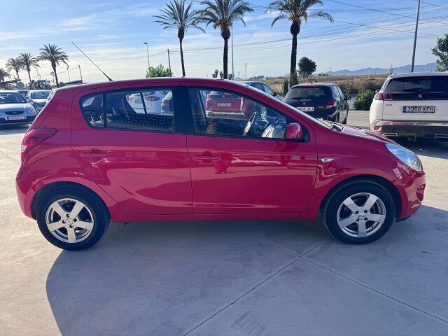 HYUNDAI I20 COMFORT 1.4 CRDI SPANISH LHD IN SPAIN ONLY 89000 MILES SUPERB 2012